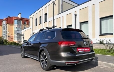 Volkswagen Passat B8 рестайлинг, 2017 год, 2 400 000 рублей, 2 фотография