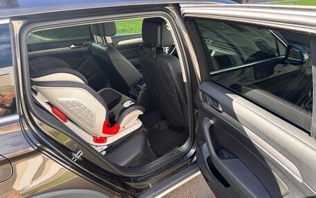 Volkswagen Passat B8 рестайлинг, 2017 год, 2 400 000 рублей, 21 фотография