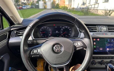 Volkswagen Passat B8 рестайлинг, 2017 год, 2 400 000 рублей, 29 фотография