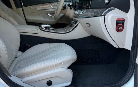 Mercedes-Benz CLS, 2019 год, 5 000 000 рублей, 16 фотография