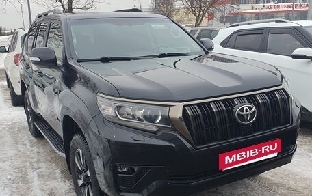 Toyota Land Cruiser Prado 150 рестайлинг 2, 2021 год, 6 300 000 рублей, 2 фотография