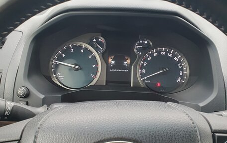Toyota Land Cruiser Prado 150 рестайлинг 2, 2021 год, 6 300 000 рублей, 11 фотография