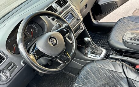 Volkswagen Polo VI (EU Market), 2017 год, 1 350 000 рублей, 8 фотография