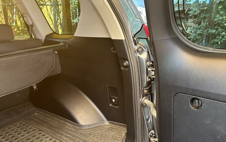 Toyota Land Cruiser Prado 150 рестайлинг 2, 2014 год, 4 500 000 рублей, 9 фотография