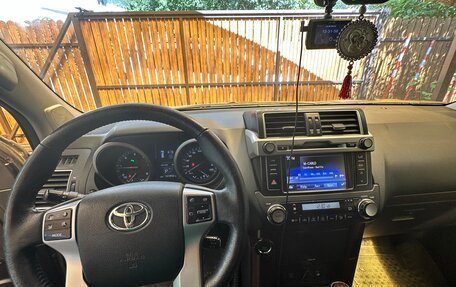 Toyota Land Cruiser Prado 150 рестайлинг 2, 2014 год, 4 500 000 рублей, 18 фотография
