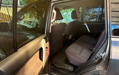 Toyota Land Cruiser Prado 150 рестайлинг 2, 2014 год, 4 500 000 рублей, 16 фотография