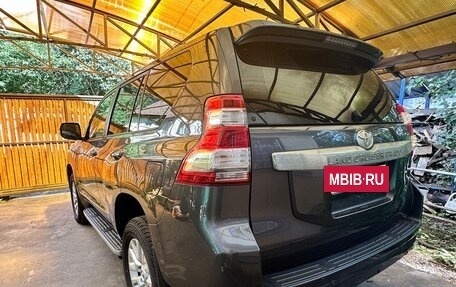 Toyota Land Cruiser Prado 150 рестайлинг 2, 2014 год, 4 500 000 рублей, 26 фотография