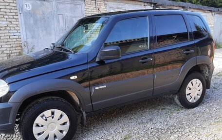 Chevrolet Niva I рестайлинг, 2016 год, 660 000 рублей, 2 фотография
