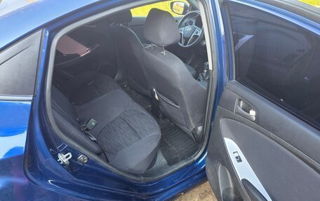 Hyundai Solaris II рестайлинг, 2015 год, 830 000 рублей, 9 фотография
