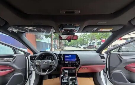 Lexus NX, 2025 год, 5 210 000 рублей, 12 фотография