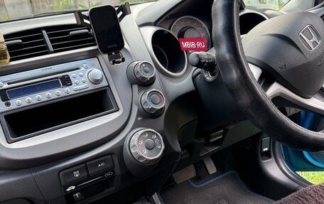 Honda Fit III, 2010 год, 830 000 рублей, 11 фотография