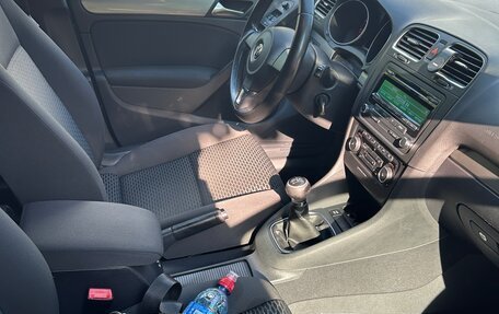 Volkswagen Golf VI, 2011 год, 750 000 рублей, 9 фотография
