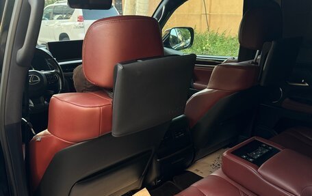 Lexus LX III, 2019 год, 7 850 000 рублей, 20 фотография