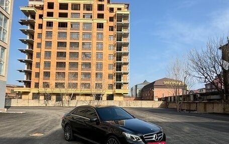 Mercedes-Benz E-Класс, 2013 год, 2 400 000 рублей, 3 фотография