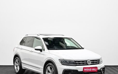 Volkswagen Tiguan II, 2018 год, 2 045 000 рублей, 1 фотография