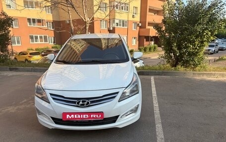 Hyundai Solaris II рестайлинг, 2015 год, 1 250 000 рублей, 2 фотография