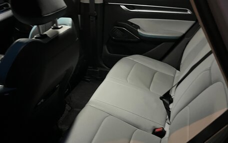 Geely Emgrand, 2023 год, 1 550 000 рублей, 9 фотография