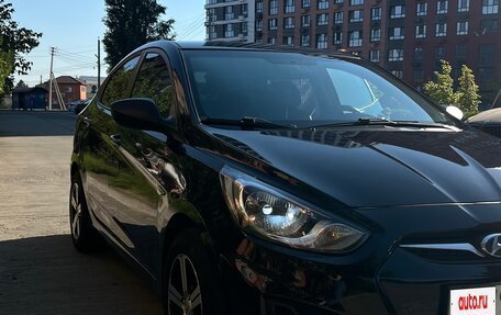 Hyundai Solaris II рестайлинг, 2012 год, 770 000 рублей, 3 фотография