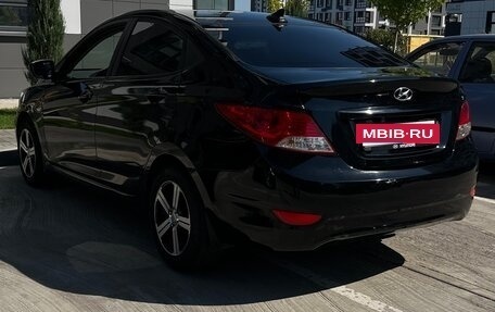 Hyundai Solaris II рестайлинг, 2012 год, 770 000 рублей, 8 фотография