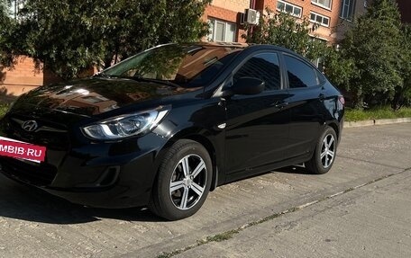 Hyundai Solaris II рестайлинг, 2012 год, 770 000 рублей, 5 фотография