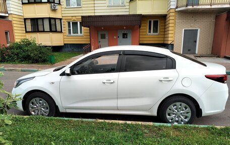 KIA Rio IV, 2018 год, 950 000 рублей, 7 фотография