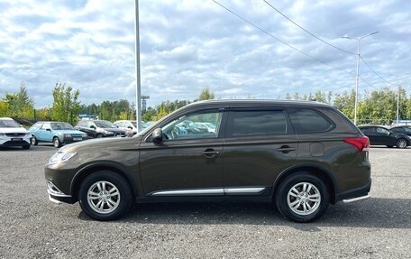Mitsubishi Outlander III рестайлинг 3, 2018 год, 1 896 000 рублей, 2 фотография