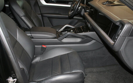Porsche Cayenne III, 2023 год, 13 500 000 рублей, 8 фотография