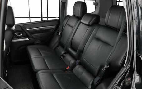 Mitsubishi Pajero IV, 2011 год, 2 250 000 рублей, 10 фотография