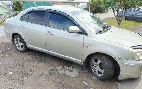 Toyota Avensis III рестайлинг, 2004 год, 579 000 рублей, 2 фотография