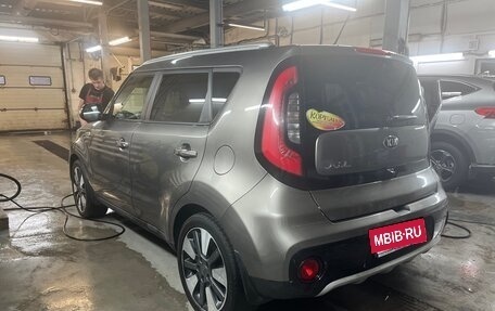 KIA Soul II рестайлинг, 2018 год, 1 400 000 рублей, 5 фотография