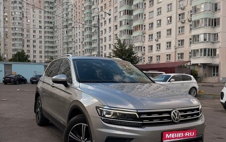 Volkswagen Tiguan II, 2017 год, 2 500 000 рублей, 1 фотография