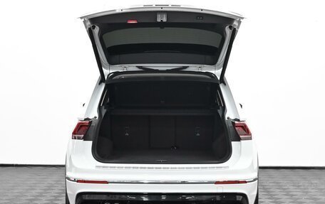 Volkswagen Tiguan II, 2018 год, 2 045 000 рублей, 14 фотография