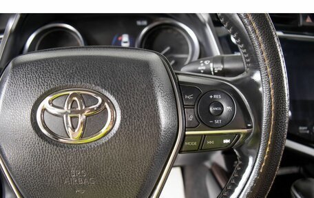 Toyota Camry, 2020 год, 2 599 000 рублей, 17 фотография
