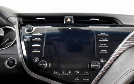 Toyota Camry, 2020 год, 2 599 000 рублей, 18 фотография