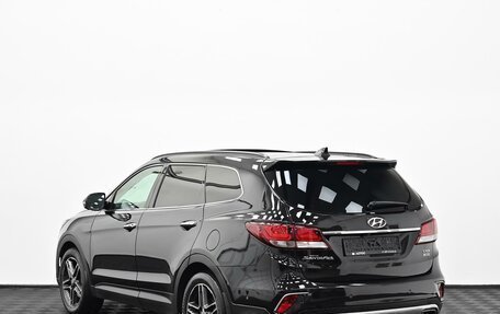 Hyundai Santa Fe III рестайлинг, 2018 год, 2 305 000 рублей, 4 фотография