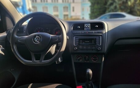 Volkswagen Polo VI (EU Market), 2018 год, 1 350 000 рублей, 11 фотография