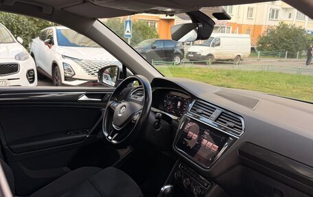 Volkswagen Tiguan II, 2017 год, 2 500 000 рублей, 10 фотография