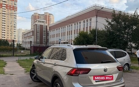 Volkswagen Tiguan II, 2017 год, 2 500 000 рублей, 5 фотография