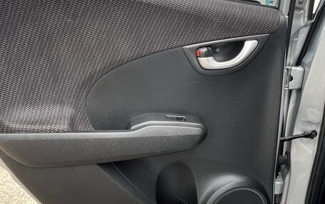 Honda Fit III, 2012 год, 900 000 рублей, 11 фотография
