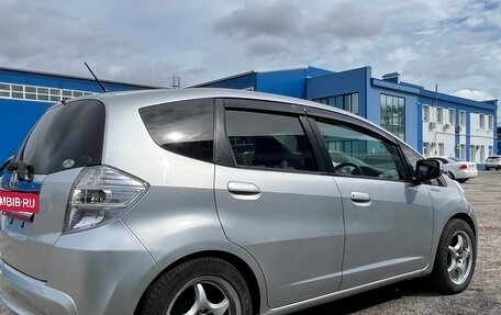 Honda Fit III, 2012 год, 900 000 рублей, 4 фотография