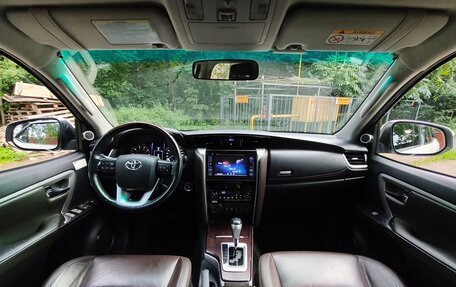 Toyota Fortuner II, 2019 год, 2 990 000 рублей, 6 фотография