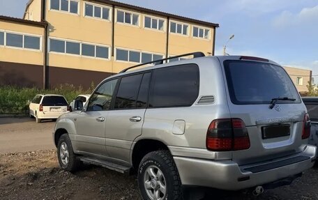 Toyota Land Cruiser 100 рестайлинг 2, 1999 год, 1 750 000 рублей, 2 фотография