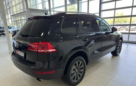 Volkswagen Touareg III, 2010 год, 1 849 900 рублей, 6 фотография