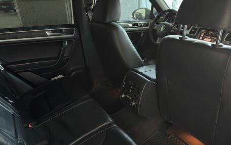 Volkswagen Touareg III, 2010 год, 1 849 900 рублей, 13 фотография