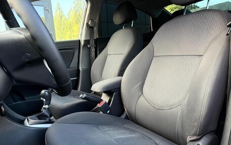 Hyundai Solaris II рестайлинг, 2012 год, 699 000 рублей, 17 фотография