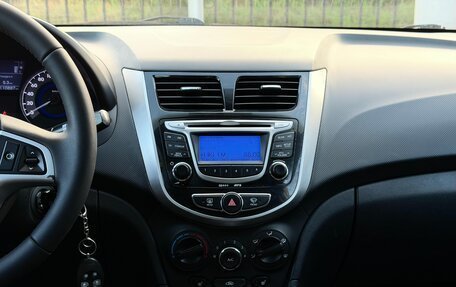 Hyundai Solaris II рестайлинг, 2012 год, 699 000 рублей, 21 фотография