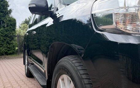 Toyota Land Cruiser 200, 2018 год, 8 550 000 рублей, 6 фотография