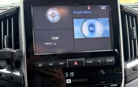 Toyota Land Cruiser 200, 2018 год, 8 550 000 рублей, 26 фотография