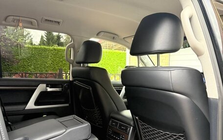 Toyota Land Cruiser 200, 2018 год, 8 550 000 рублей, 32 фотография