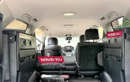 Toyota Land Cruiser 200, 2018 год, 8 550 000 рублей, 17 фотография